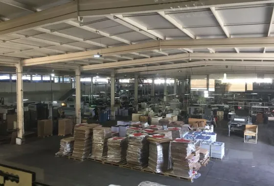 Gran Propiedad Industrial En Macul