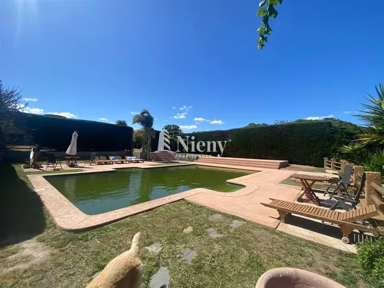 Gran Casa En Venta 5 Dorm. Condominio Mantagua Con Piscina