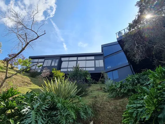 Hermosa Casa Finca Con Excelente Ubicación El Peñol