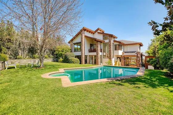 Gran Casa Con Excelente Iluminación, Todas Las Orientaciones