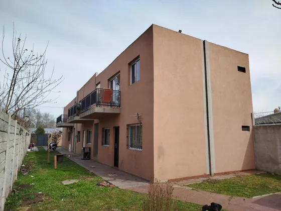 Oportunidad Complejo De 6 Departamentos En Venta De 2 Y 3 Ambientes En Pilar, Gba Norte.