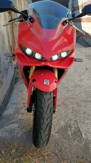 Motocicleta Casi Nueviecita