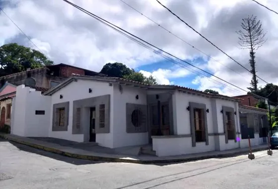 Venta Casa Comercial En El Pueblo Del Hatillo Hr