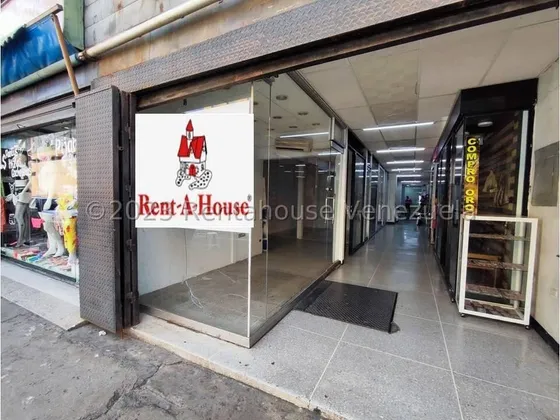  *jl/oportunidad De Inversión 2 Locales En Venta  Barquisimeto, Centro  Lara, Venezuela/josé López/#  24-3497  / 24 M² 