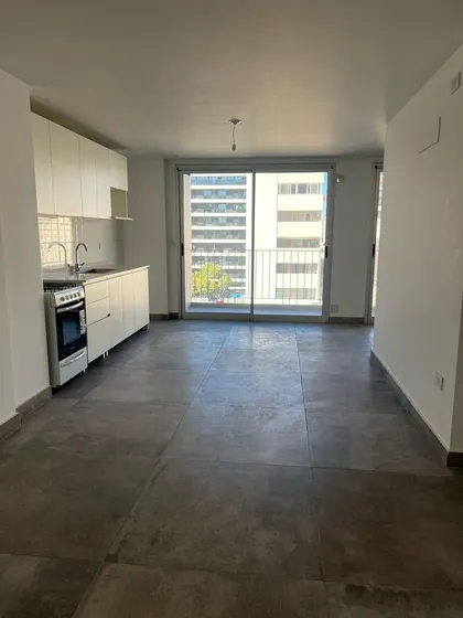 Departamento En  Alquiler De 1 Dormitorio En General Paz Con Balcón