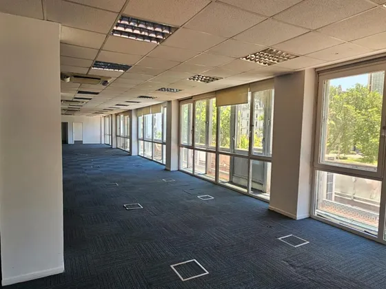 Oficina En Alquiler De 600 M2 En Plaza De Mayo Microcentro