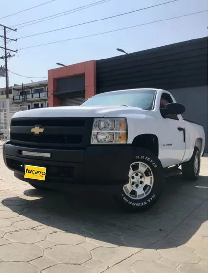 Chevrolet Silverado Ls
