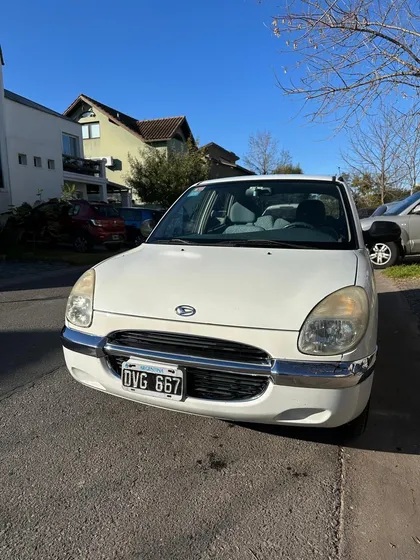 Daihatsu Sirion 1.0 At