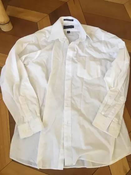 Mujer con camisa de hombre tumblr hotsell