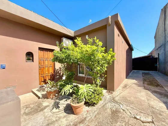 Casa Venta Merlo 4 Amb Fondo Garage Quincho