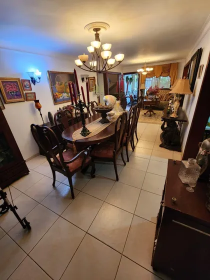 Casa En Venta El Cacique