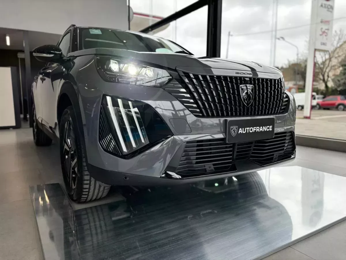 Peugeot 2008 1.0T GT