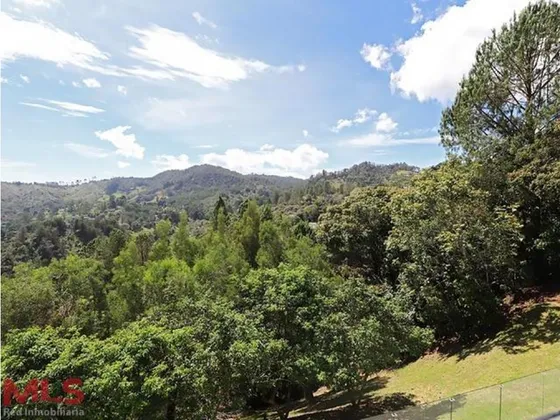Hermosa Casa Moderna, Vista A La Montaña, Zona Tr...(mls#235336)