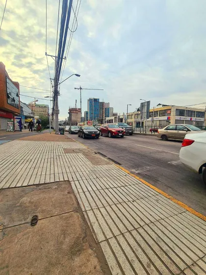 Ubicación Privilegiada Local En La Florida (63192)