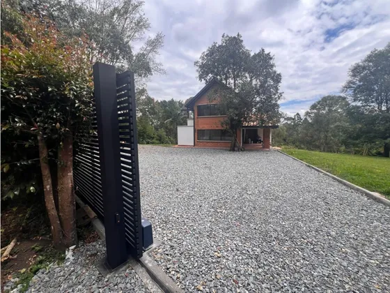 Alquiler De Espectacular Casa En El Corazón De Llanogrande 12m O 10m