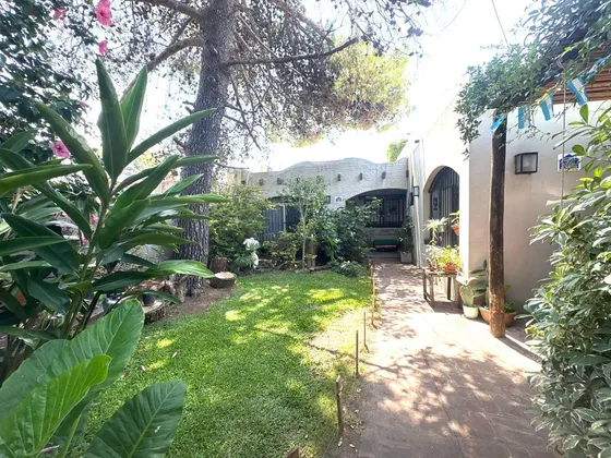 Casa 4 Dormitorios Beccar