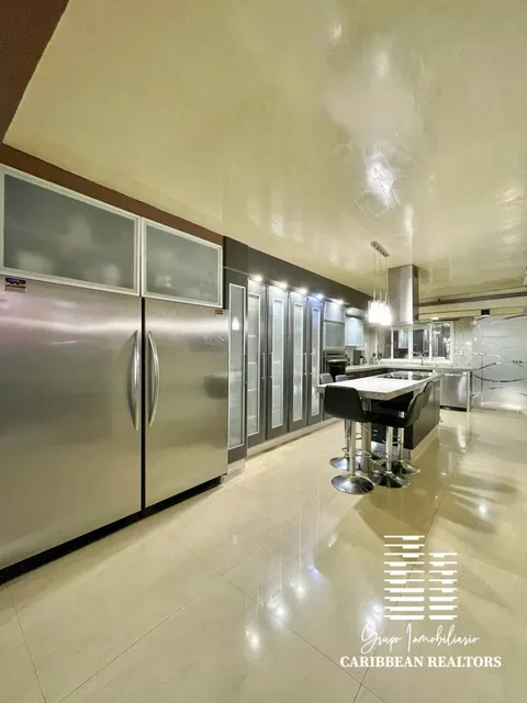 En Venta Town House En El Conj Resd Aguamarina Country Club, Paraíso Ii. Pampatar.