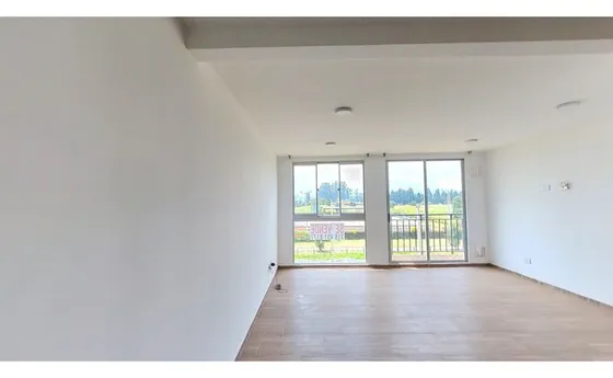 Venta De Hermoso Apartamento En Madrid 5054929476