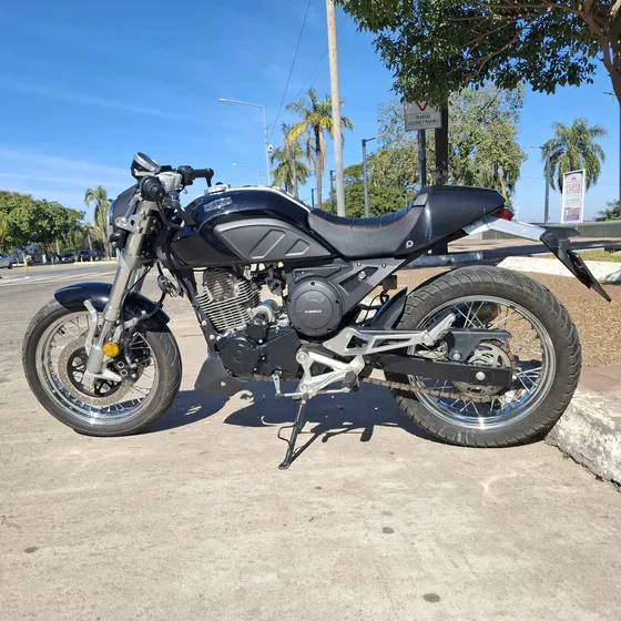 Zanella Ceccato 250x Mod. 2023 Con 3.700 Km. Impecable