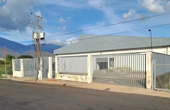 Local Comercial A Pie De Calle, El Marques, Guatire, Miranda
