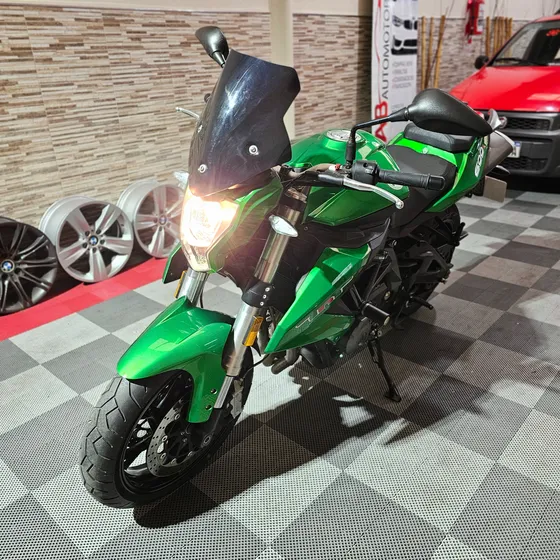 Benelli Tnt 600