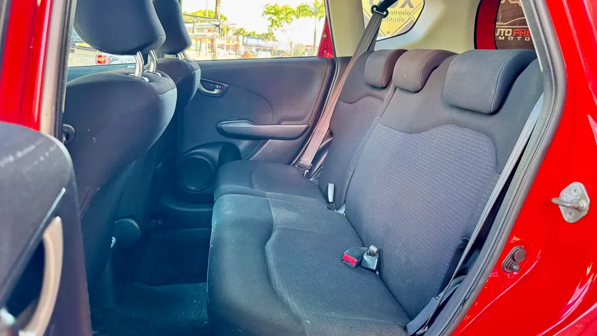 /pt/city-lins/cate-car-used-car/honda-fit-2011-1-4-dx-16v-flex-4p-automatic-57487975365347328/-9