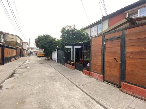 Venta Casa 4 Dormitorios Laguna Sur Con Estacionamiento