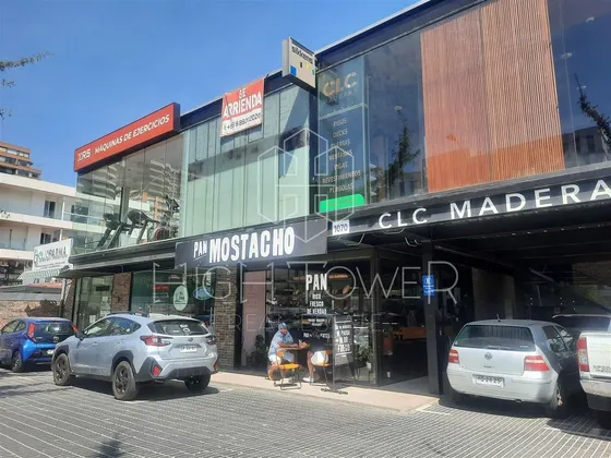 Arriendo Local Comercial En Strip Center Vitacura