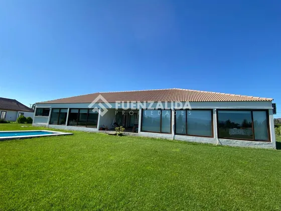 Casa Moderna Vendo 5d 4b Piscina En Condominio Talagante