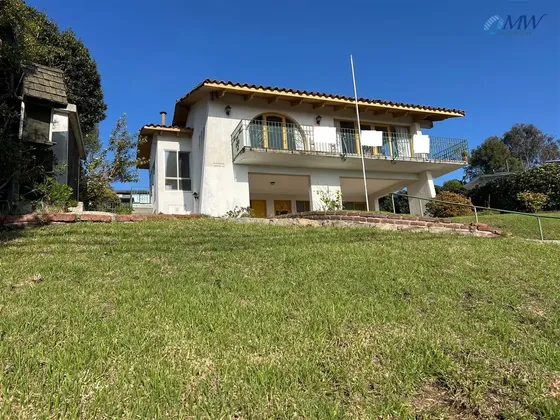 Maravillosa Casa En Venta De 4 Dorm. En Santo Domingo