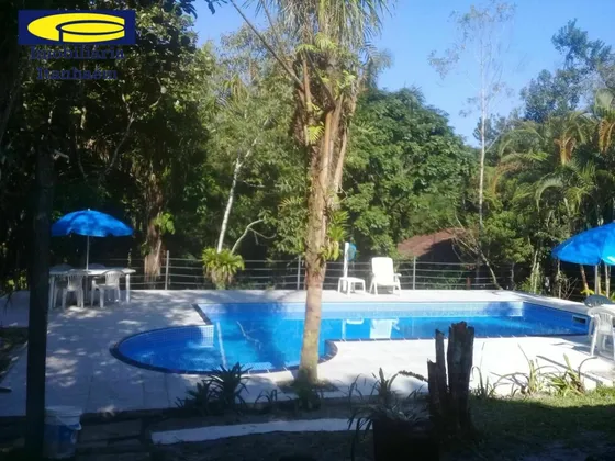 Linda Chácara Com Piscina Em Itanhaém
