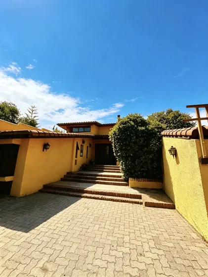 Casa En Venta | La Reina | 6 Dormitorios | 802 M2 De Terreno