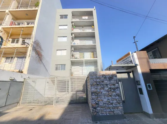 Monoambiente  En Alquiler -  Santos Lugares