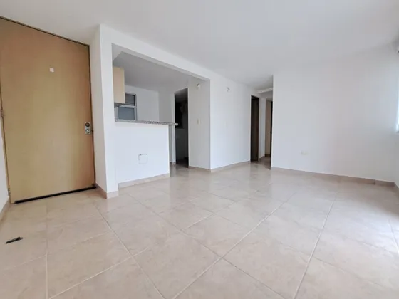 Apartamento En Venta En Prados Del Este. Cod V30243