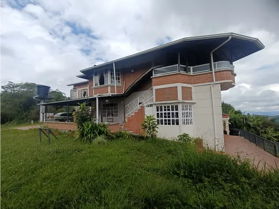 Se Vende O Alquila Finca En Circasia - Quindío
