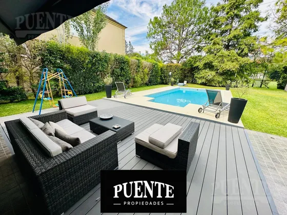 Casa En Solar Del Bosque Venta