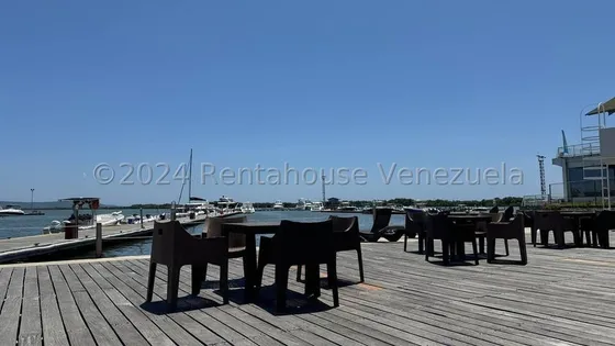Apartamento En Venta En La Zona De Tucacas Cerca De La Gran Marina, Estado Falcon [ Profesional Inmobiliario Mehilyn Perez ]