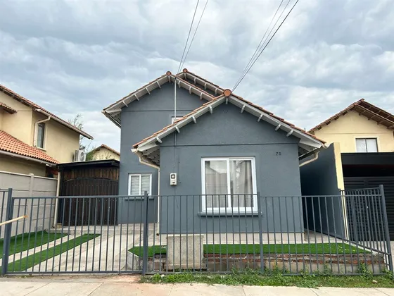 Casa En Arriendo De 3 Dorm. En Machalí