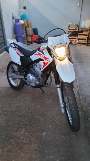 8200 Km, Impecable, Vendo O Permuto Por Auto De Mi Interes