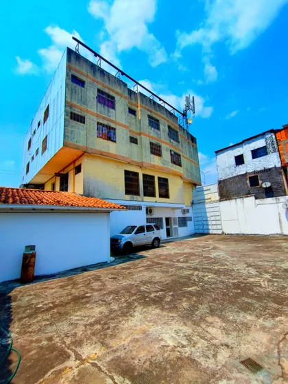 Apartamentos Galpón Terreno En Venta San Cristóbal 