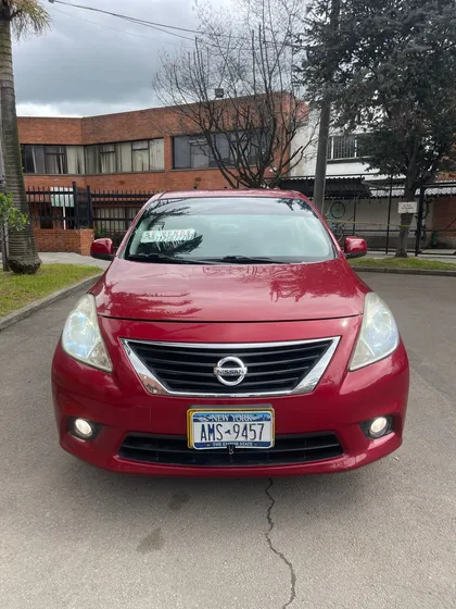 Nissan Versa 1.6 Advance