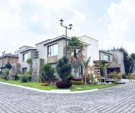 Renta Casa Premium En Metepec Con Cine Y Gimnasio
