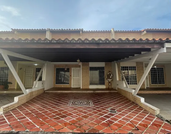 En Venta Casa Tipo Town House Terrazas Del Cachamay. Puerto Ordaz.