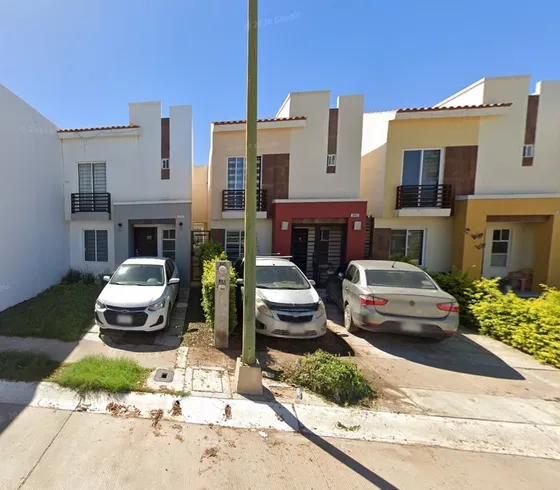 Av. Nueva Galicia, 81045 Guasave, Sin.
