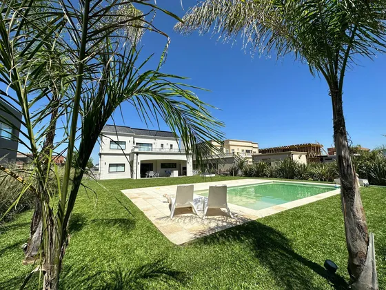 Casa En Alquiler Anual En Terralagos Canning
