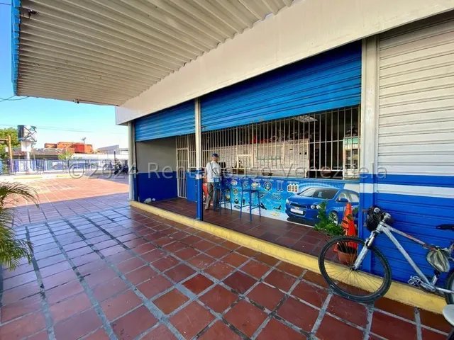 %% Raiza Suarez Alquila Excelente Local Comercial En Zona Centro De Barquisimeto 2 4 1 9 0 5 5 Con Gran Potencial Comercial En Estratégica Zona Cerca De Comercios Importantes                          