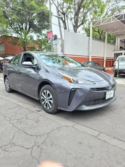 Toyota Prius 1.8 Base Cvt