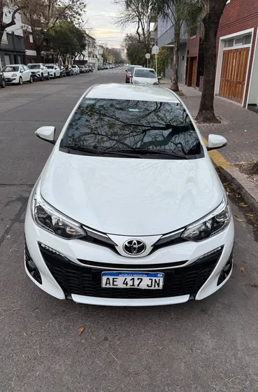 Toyota Yaris 1.5 107cv Xls Pack Cvt