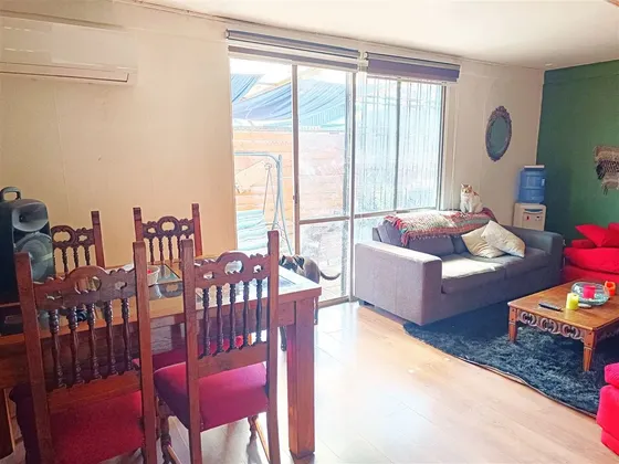 Estupenda Casa Esquina Con Muchas Posibilidades