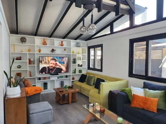 Casa Cuatro Dormitorios Dos Baños Metro Mirador Azul